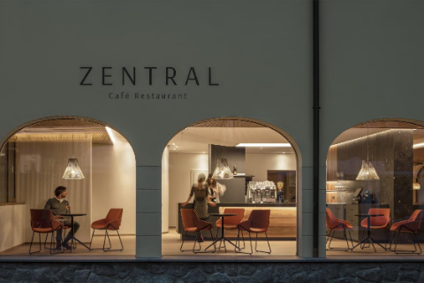 ZENTRAL - Cafe Restaurant By Verena Messner