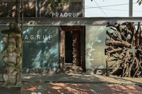 Pragrup Studio by Pragrup Architects