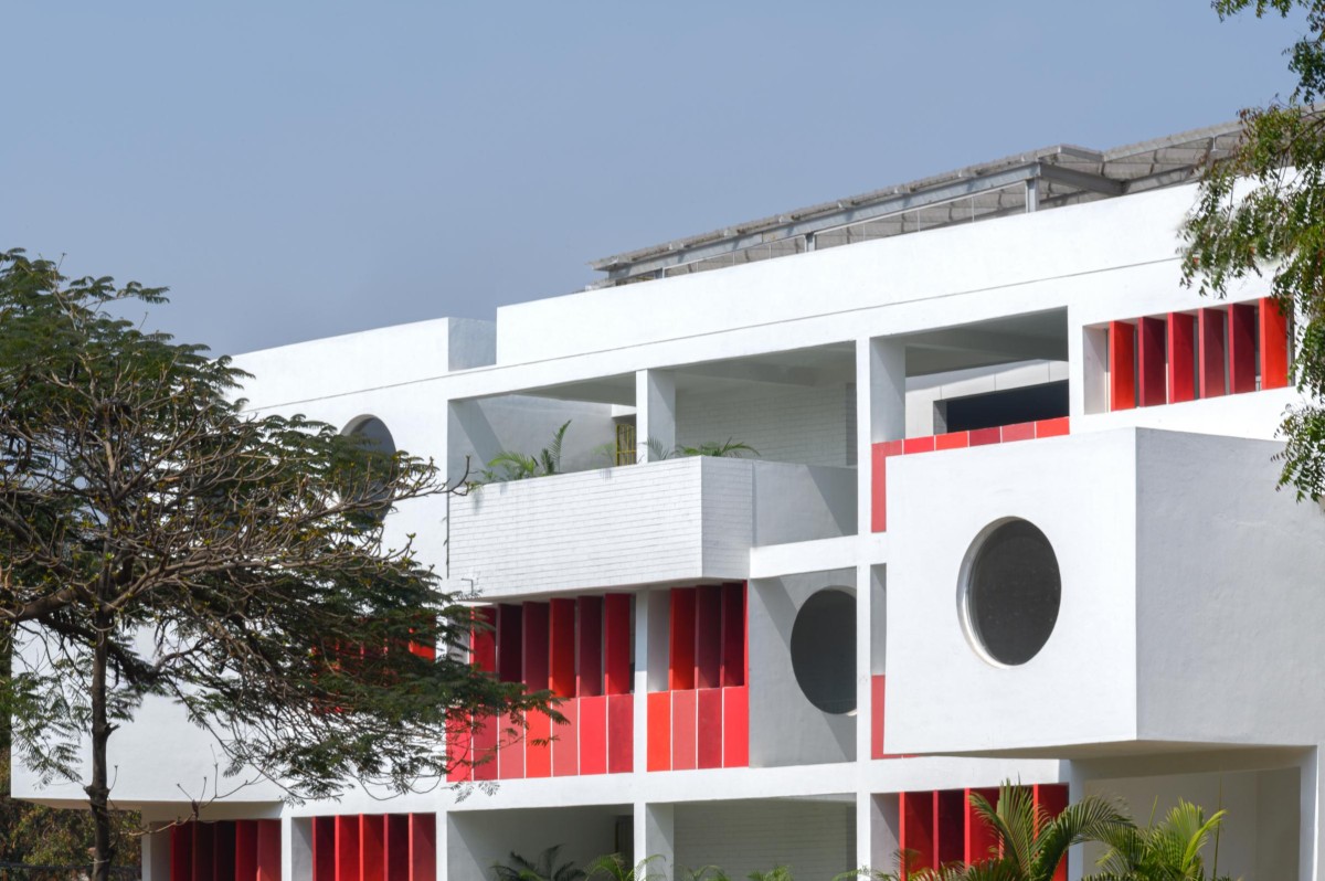 Sanskruti School by Shreyas Patil Architects