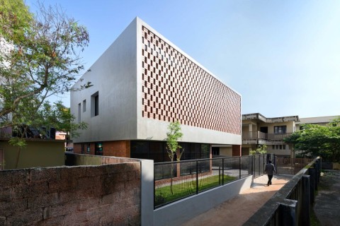 Brick Lattice House by Srijit Srinivas - ARCHITECTS