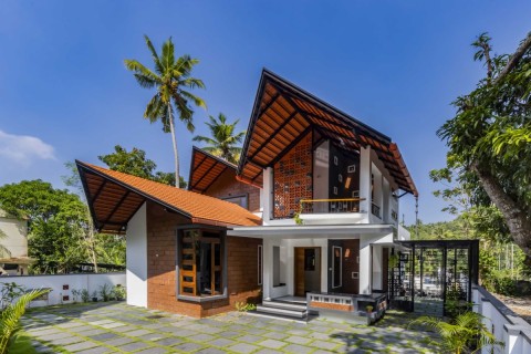Prakriti Residence by Solo Architects
