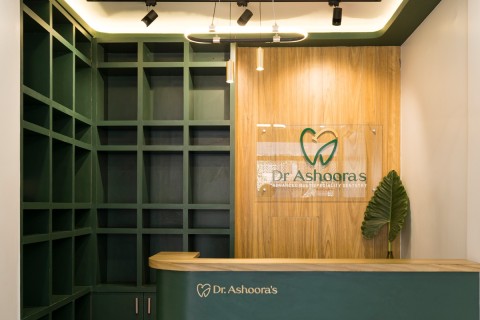 Dr. Ashoora’s Dentistry by DXD Architects