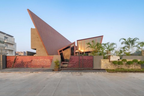The Indore House by Ankur and Sarvesh Architects
