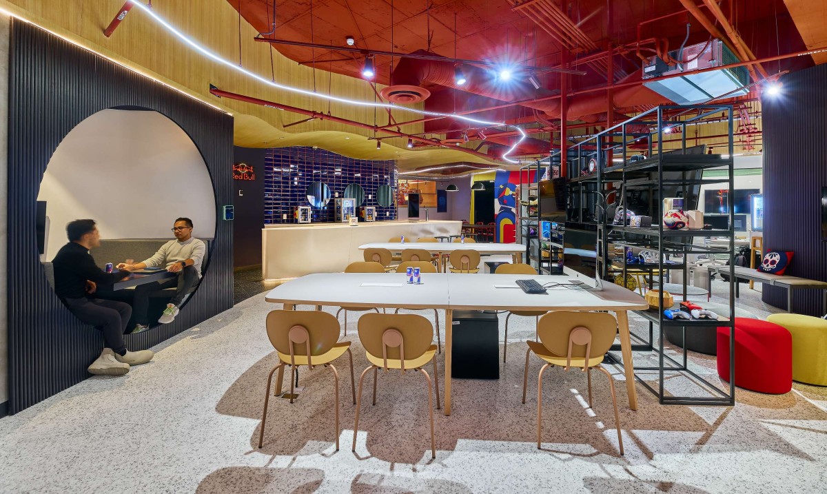 Red Bull Mexico Offices by WTF Arquitectos