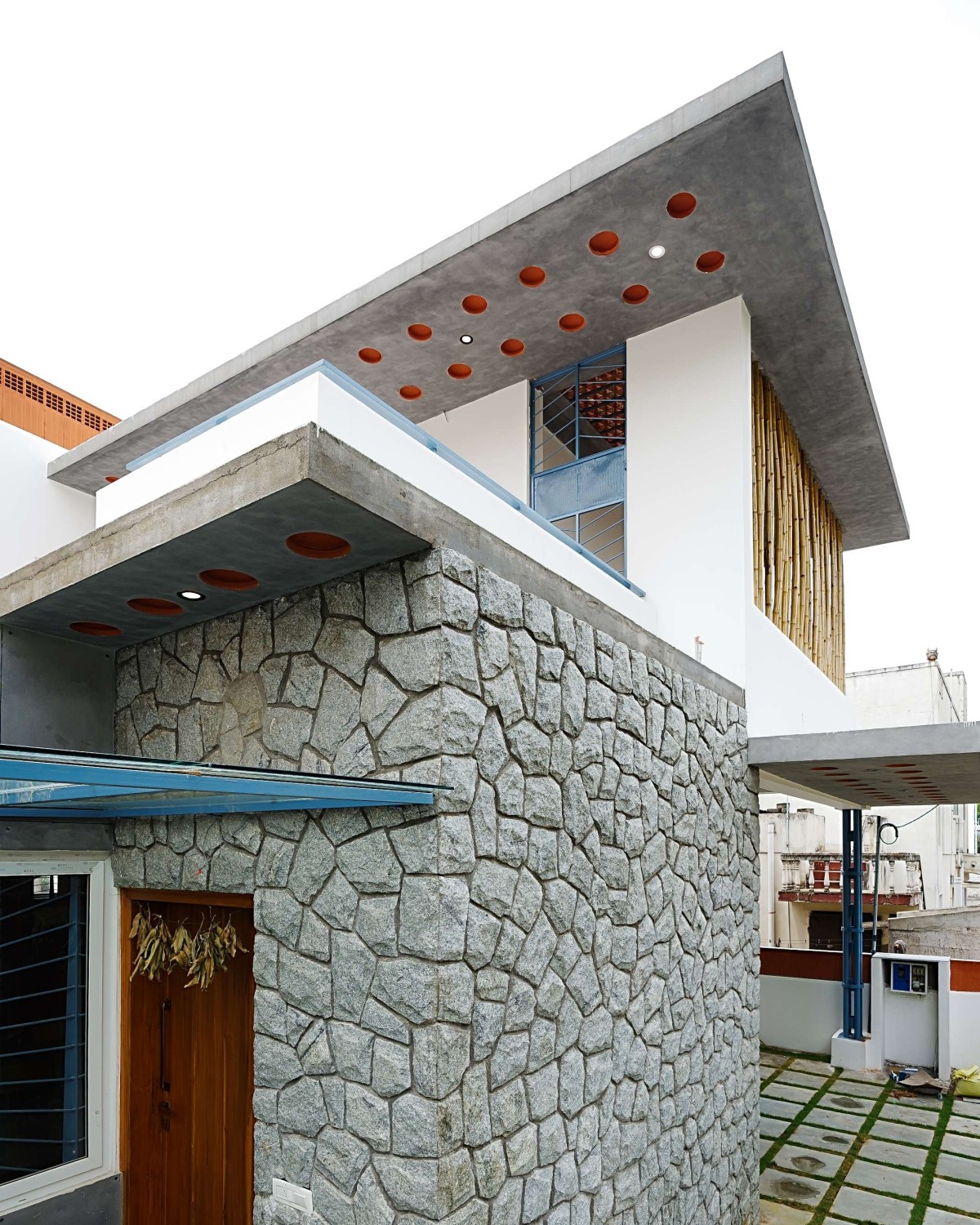 Exterior View Of A Place of Belonging - Shriharinivas by Masonry of Architects-Marq