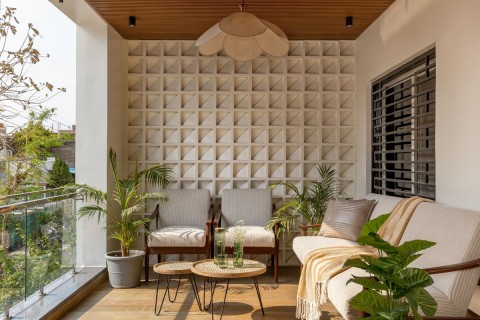 Kohle House - A Peaceful Abode by PiNiK Design Studio