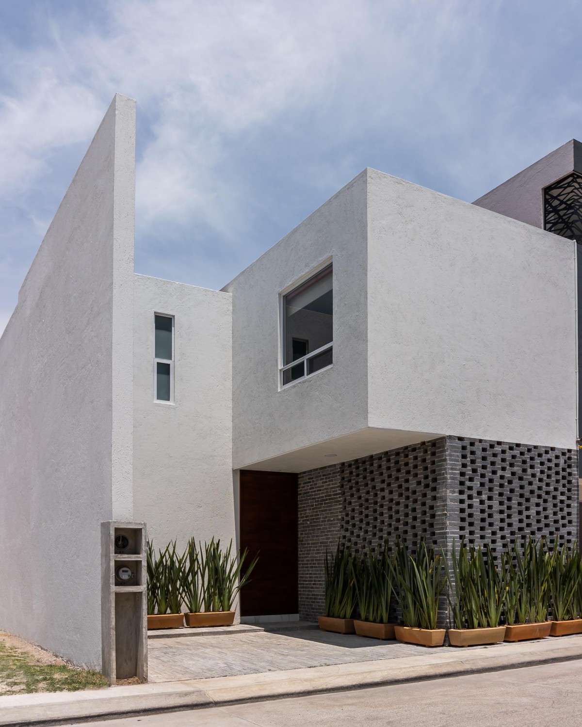 Exterior View Of Casa Renasci by Moctezuma Estudio de Arquitectura