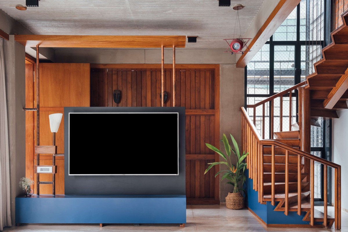 TV unit of Nandanvan House by The Company Of Design