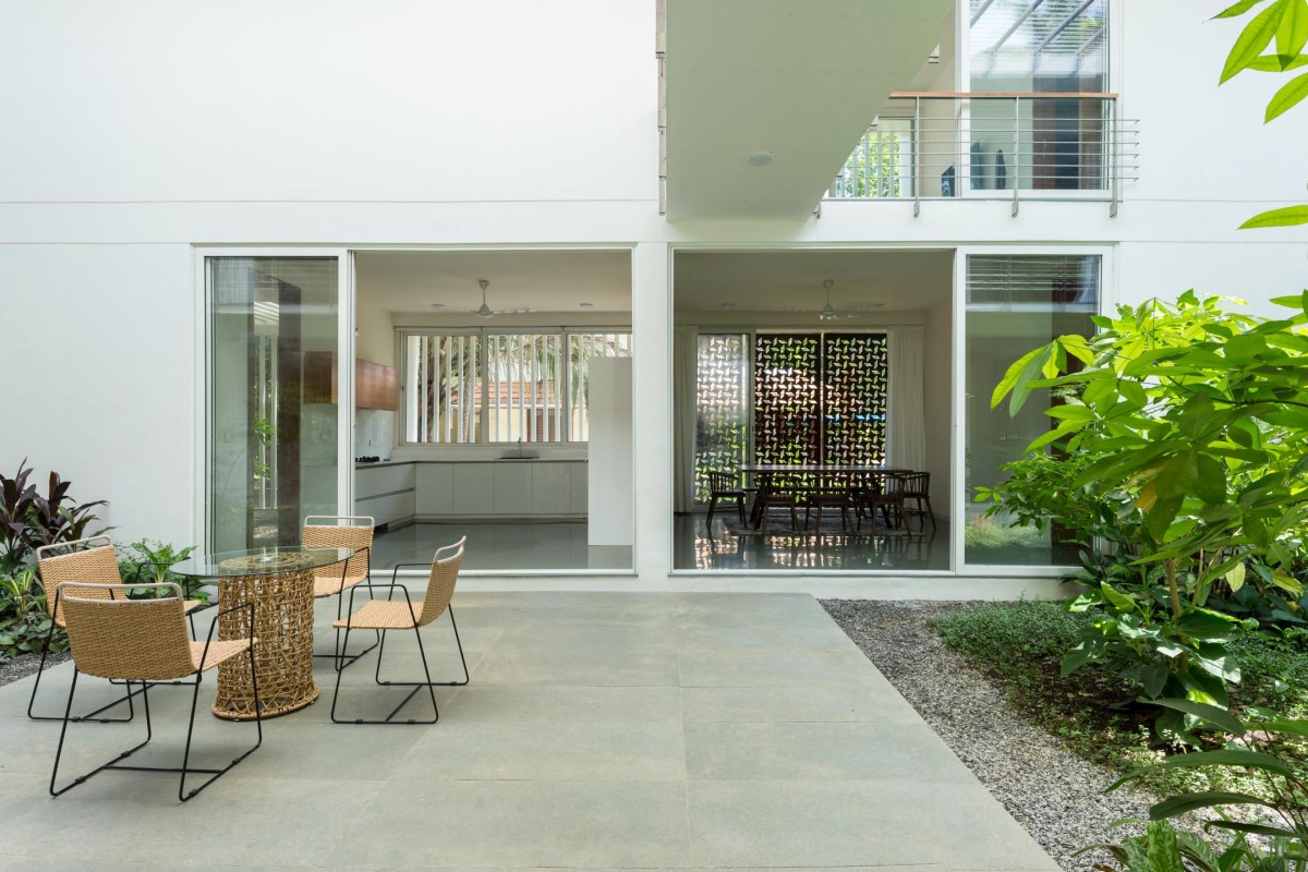 Internal Court Patio of of The Regimented House by LIJO.RENY.architects