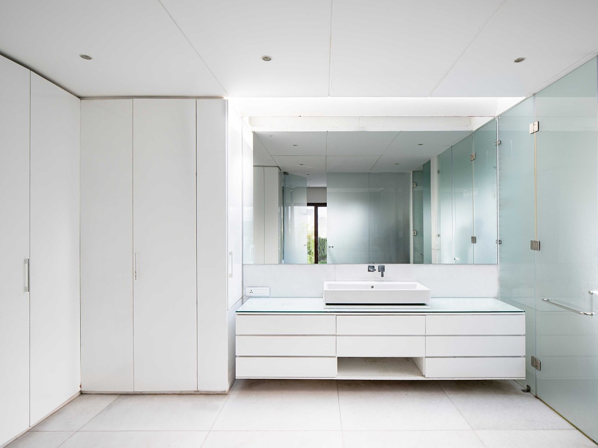 Bathroom of Residence 568 by Charged Voids
