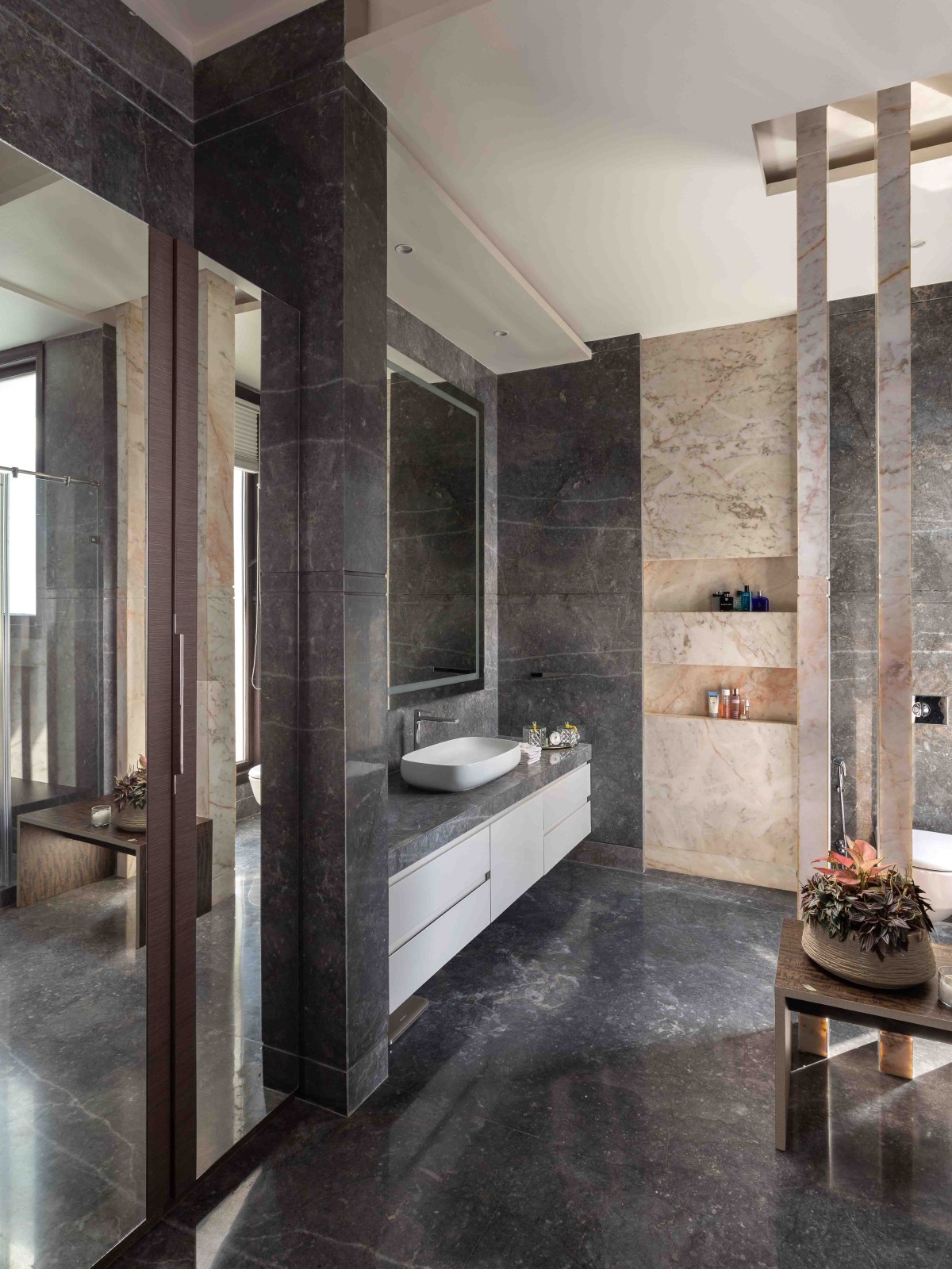 Bathroom of Chattarpur Villa by Design Deconstruct