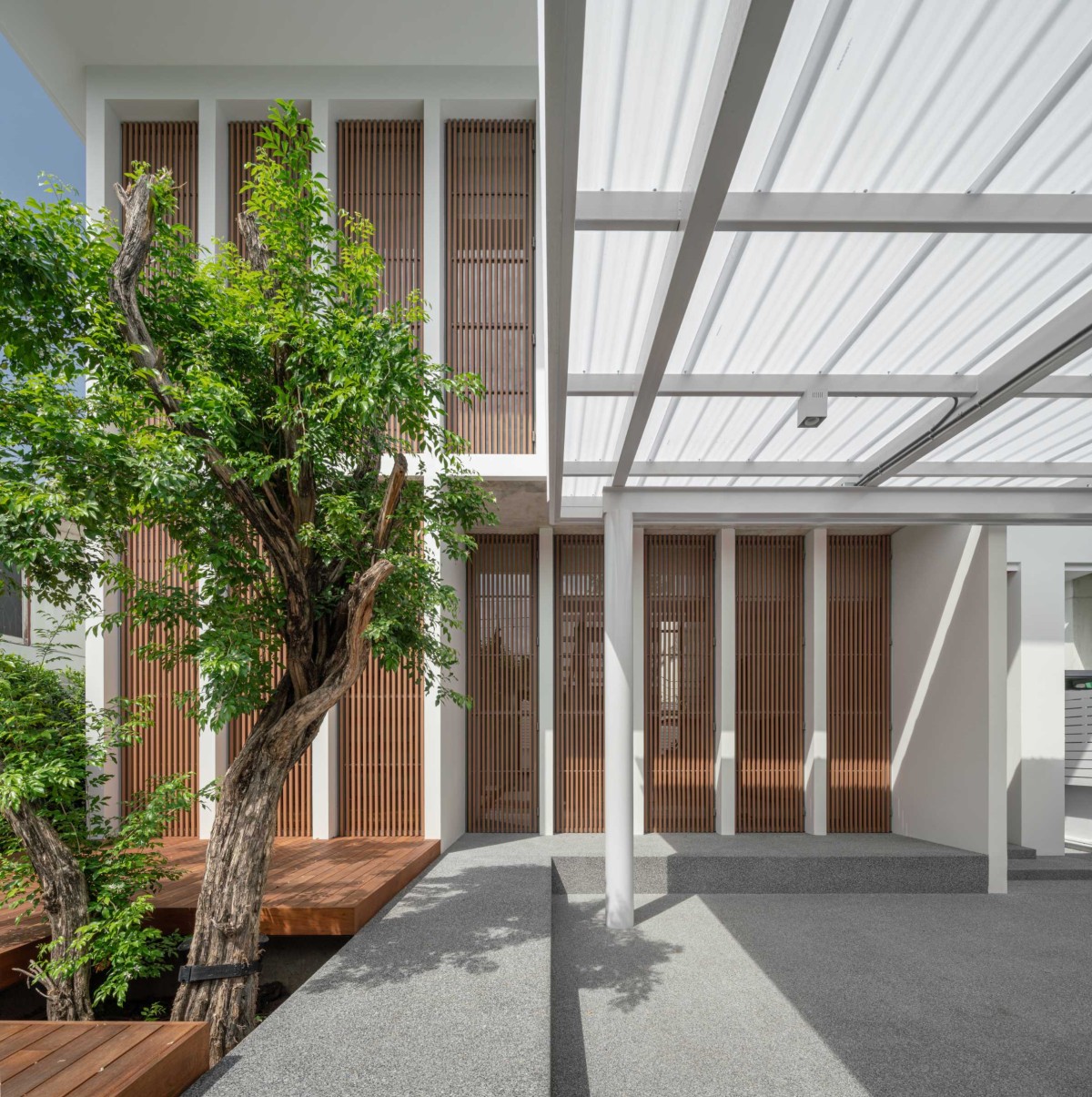 Exterior view of Masook House by Studio PATH