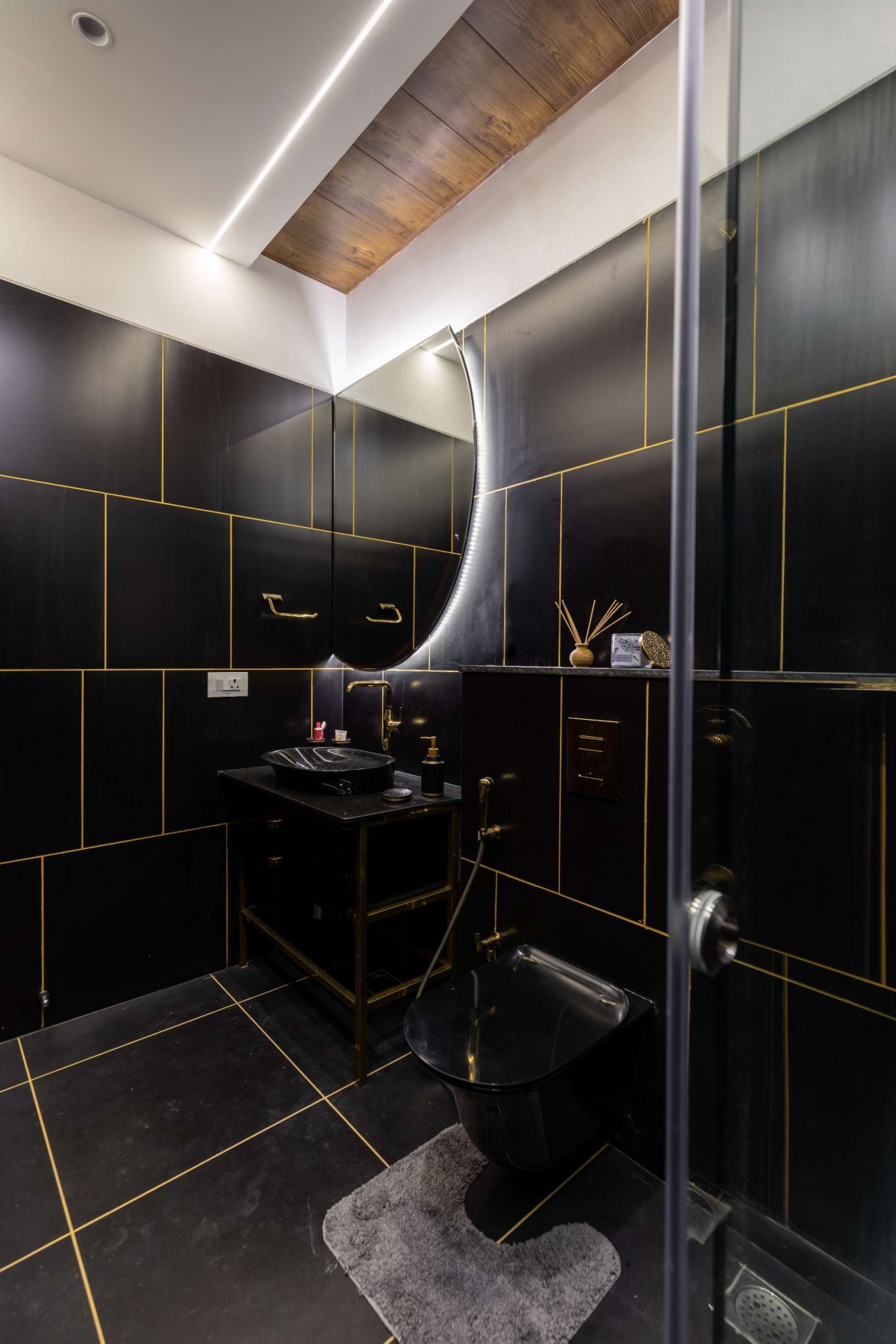Bathroom of Aalind by Imagine Design Studios
