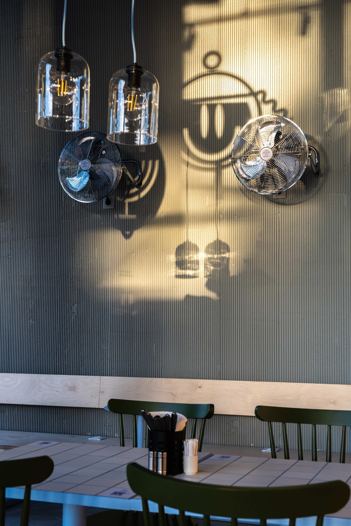 Interior view of Dizengof99  - Israeli Cafe by UTRO Architectural Studio