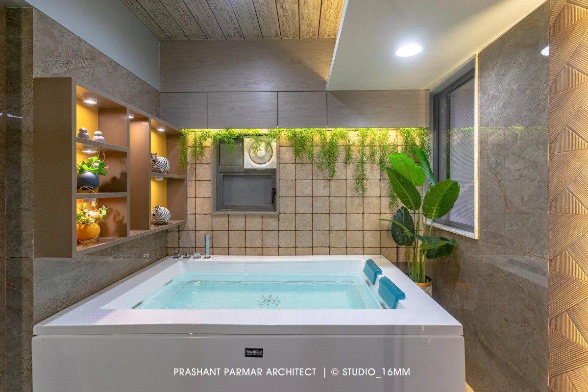 Jacuzzi of Ultra-Modern Luxurious Penthouse by Prashant Parmar Architect - Shayona Consultant