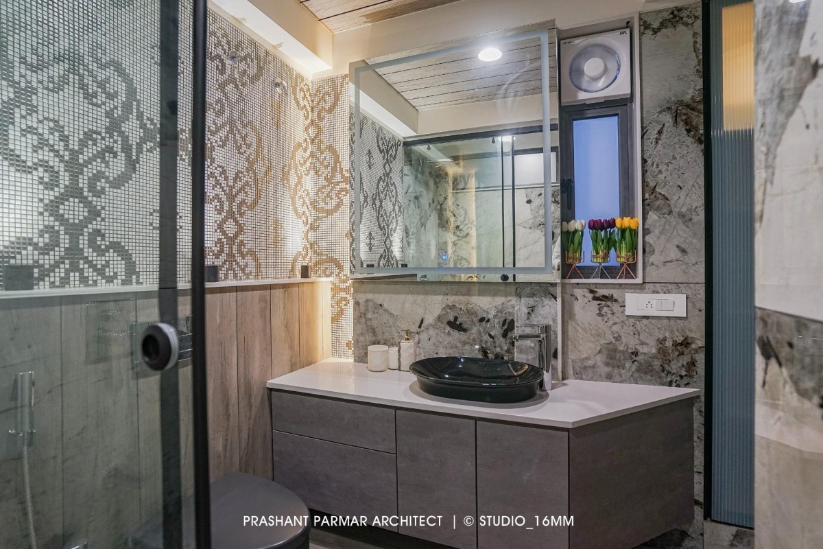 Washroom of Ultra-Modern Luxurious Penthouse by Prashant Parmar Architect - Shayona Consultant
