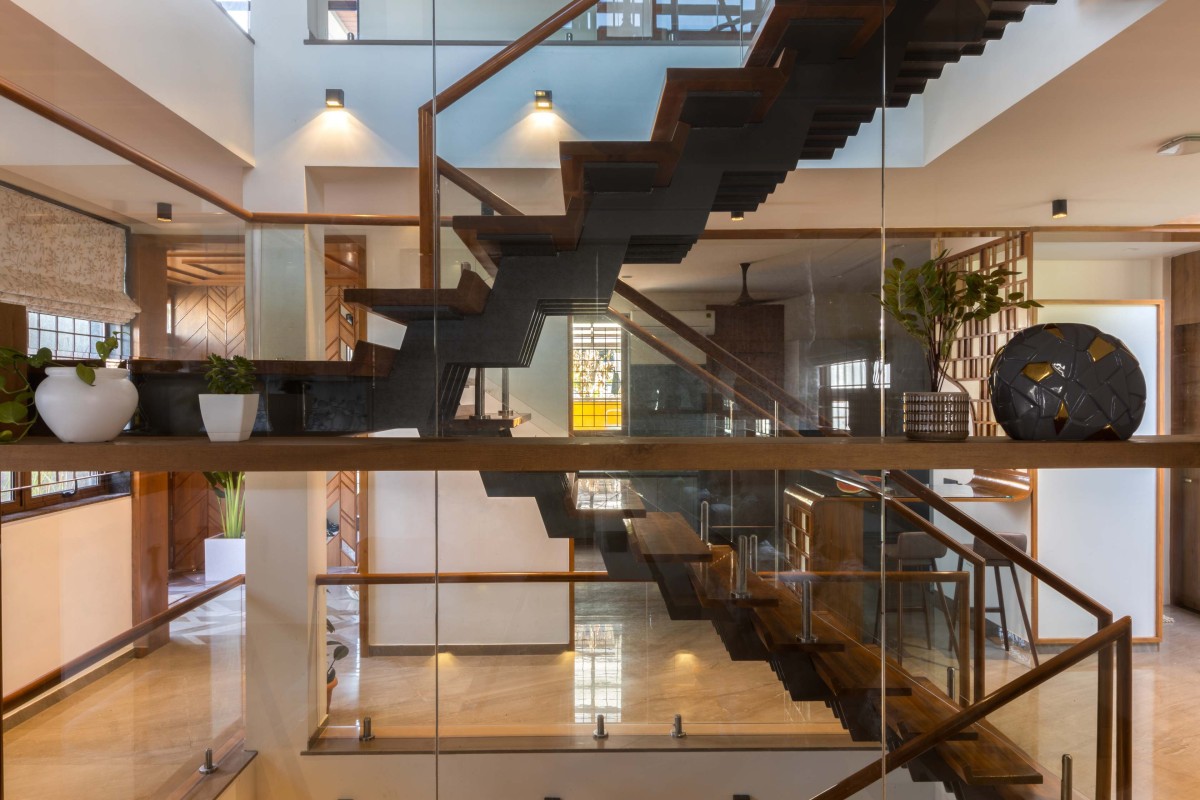 Staircase of Swapna Residence - A Harmonious Fusion of Design and Function by Architects at Work