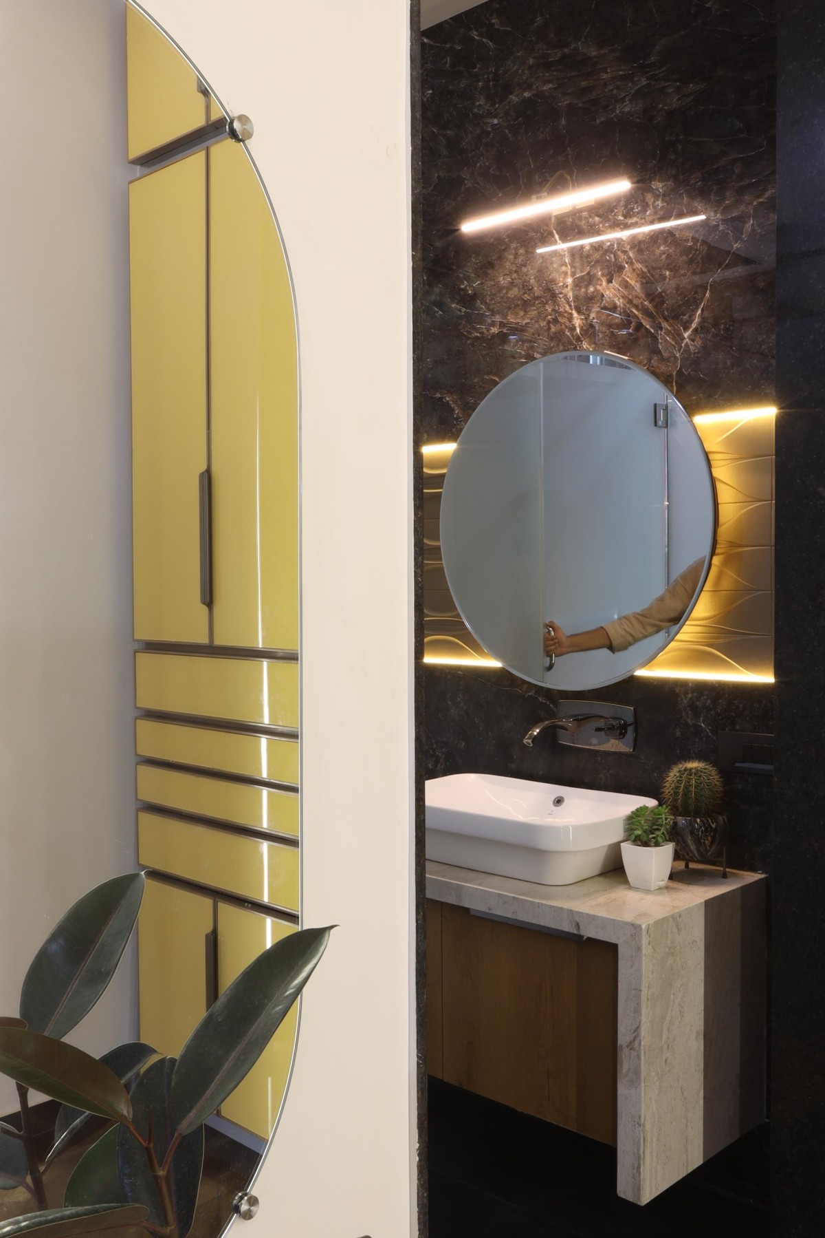 Washroom of Swapna Residence - A Harmonious Fusion of Design and Function by Architects at Work
