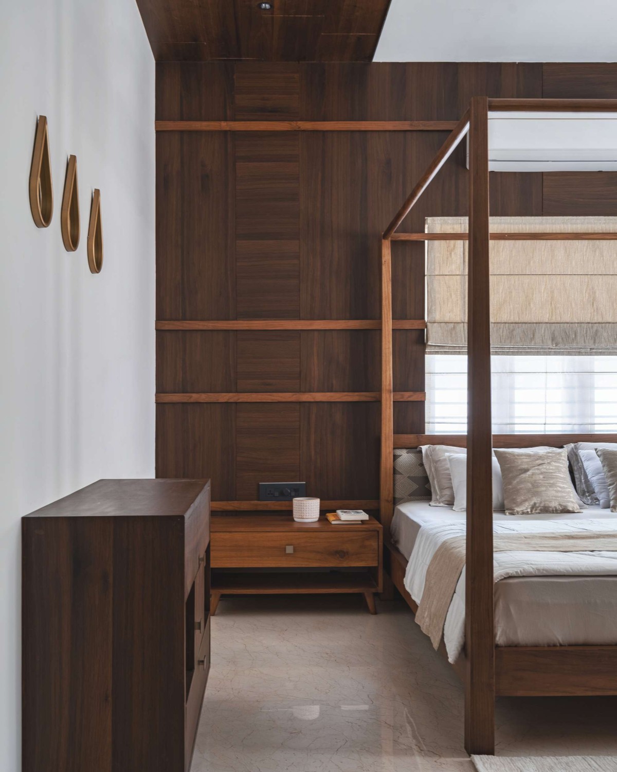Bedroom of Avant Garde by Prekshaa Design Studio