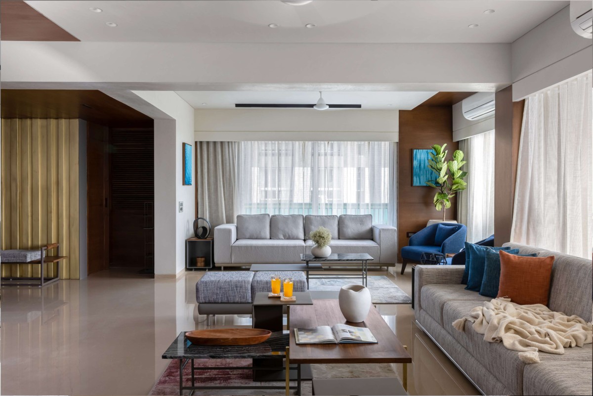 Living and Drawing room of House of Linens and Lime by Aakar Ajwani Architects