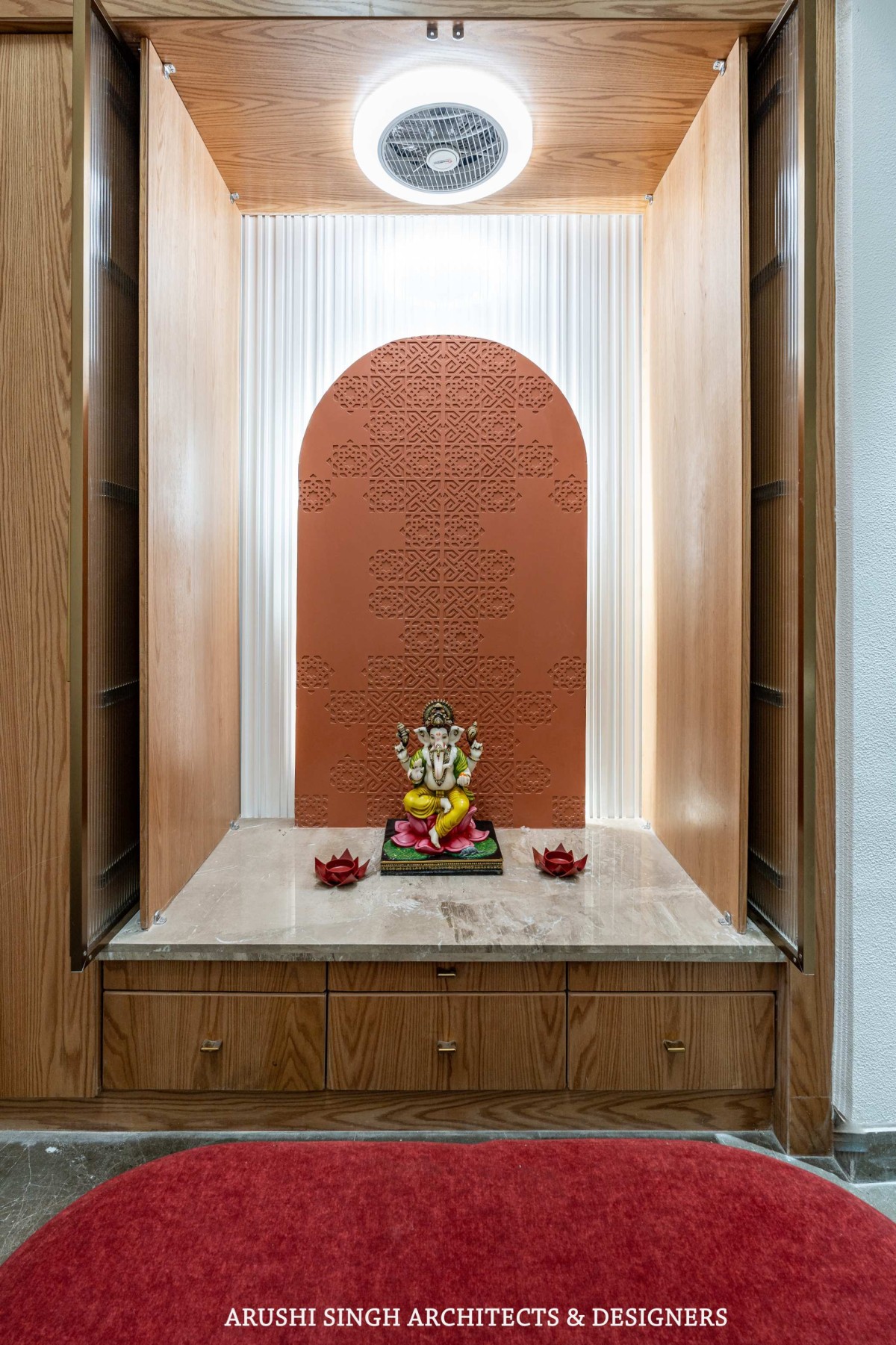 Pooja room of The Narayan House by Arushi Singh Architects & Designers