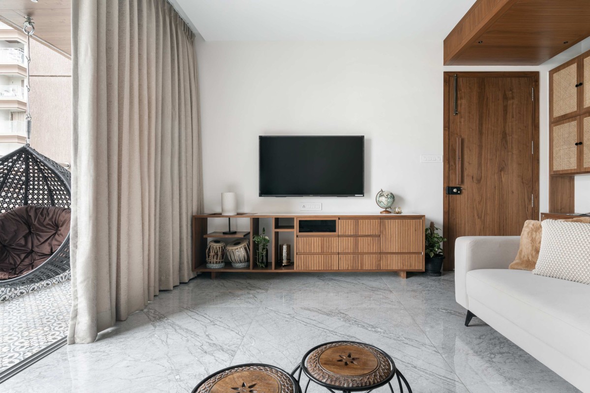 Living room of E 702 by JAN Design Studio