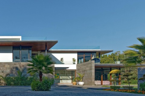 Horizon House by DADA Partners