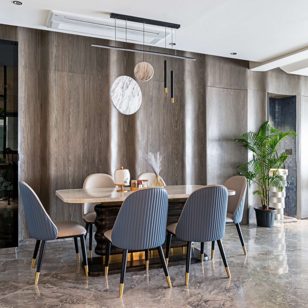 Dining of Aagam (Grandezza - A wing) by Obaku Design
