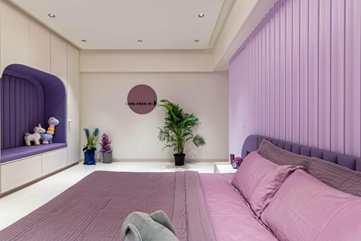 Bedroom 4 of Aangan (Grandezza - C wing) by Obaku Design