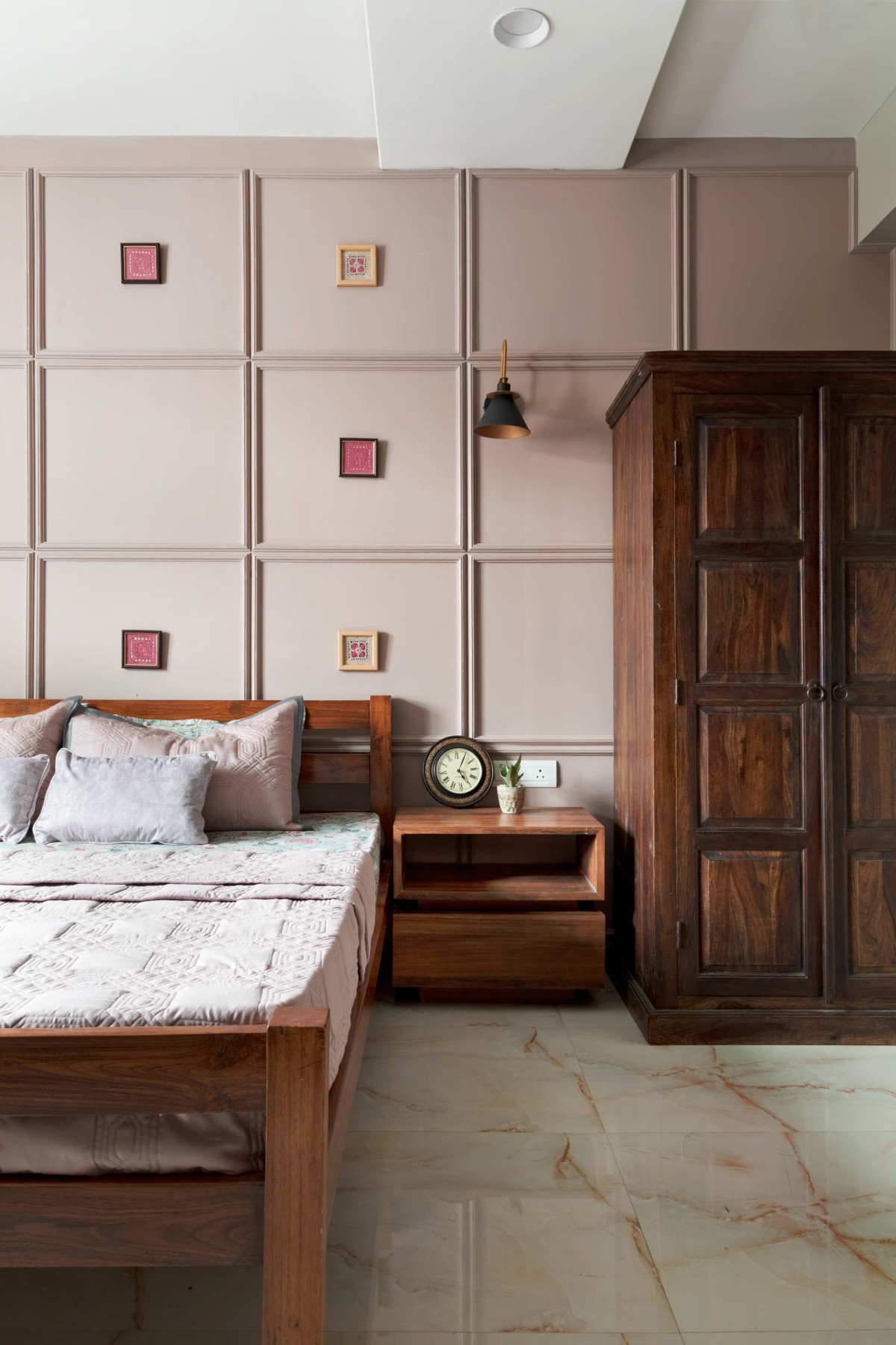 Bedroom 2 of Contemporary Flair by Phrasing Spaces
