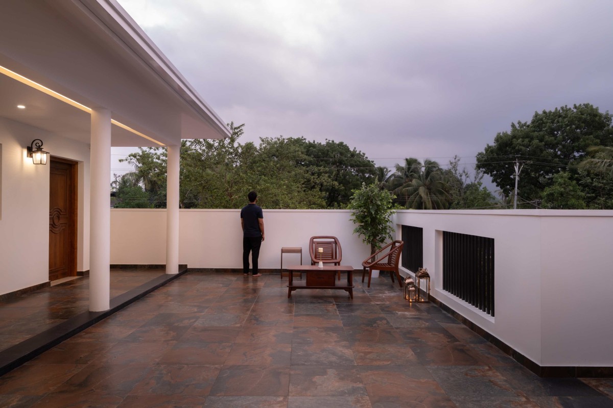 Terrace of Navas Residence by Amar Architectural and Designs Pvt. Ltd.