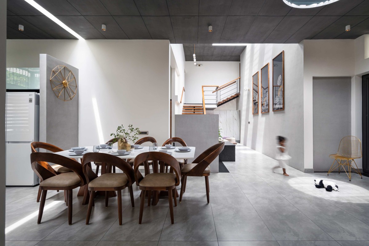 Dining of House In Between by Tales of Design studio