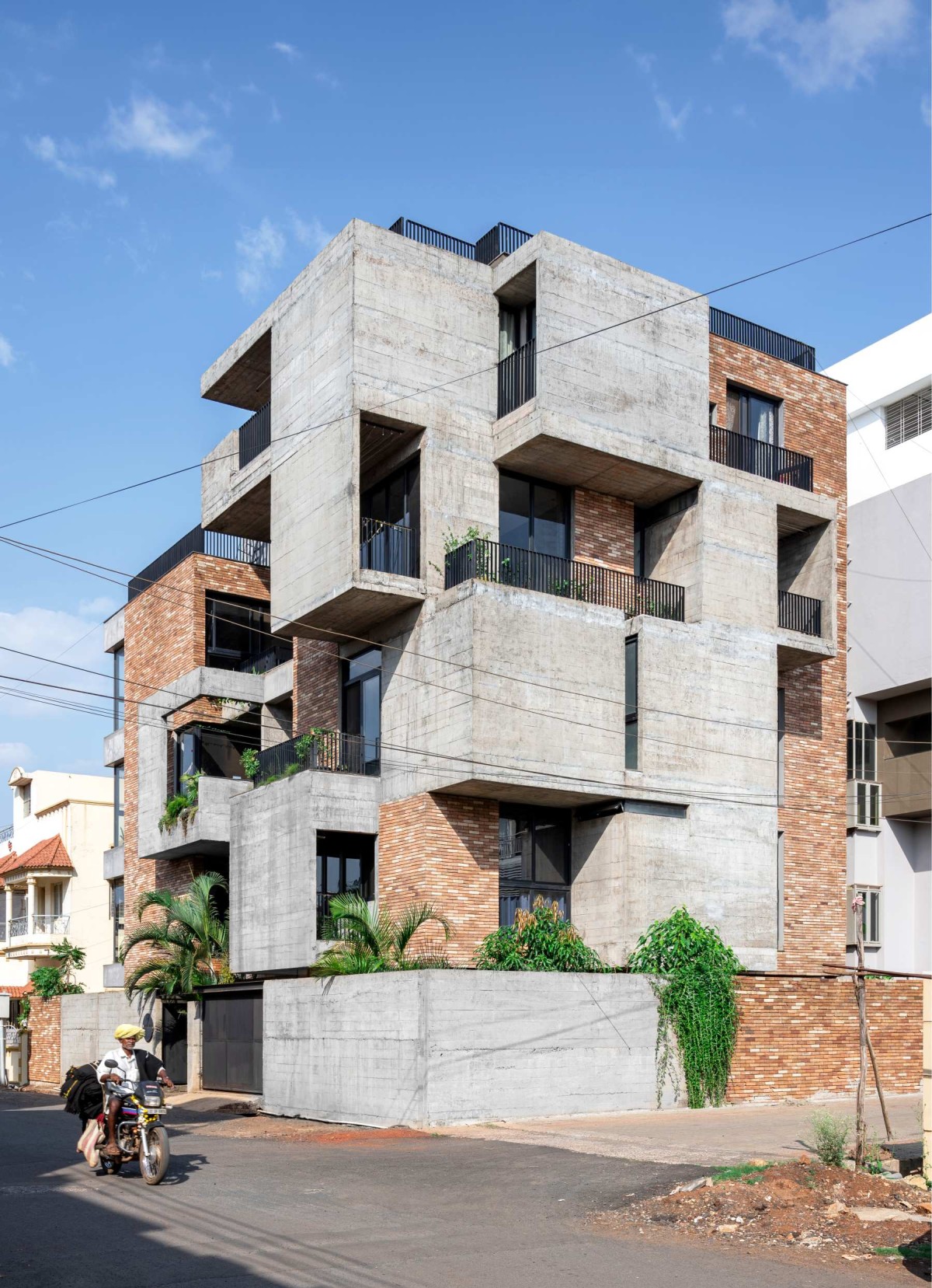Exterior view of Ankle Residence by Rahul Pudale Design