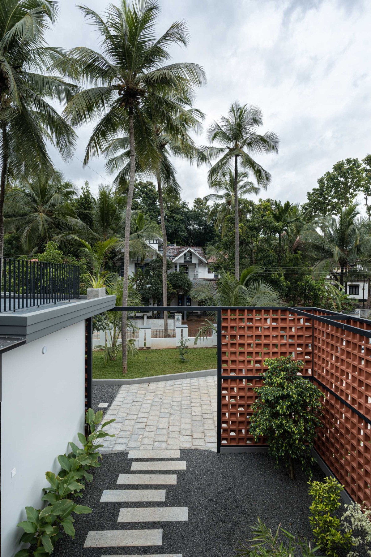 Entrance view of Cent Home by FiF Studio