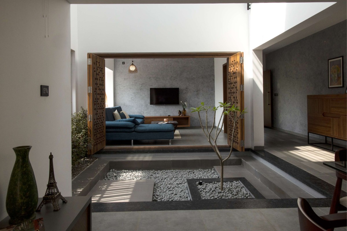 Courtyard of Amballoor Residence by N&RD