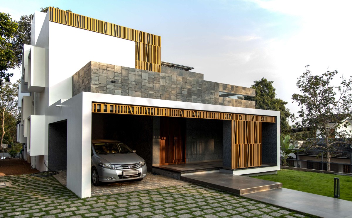 Exterior view of Amballoor Residence by N&RD