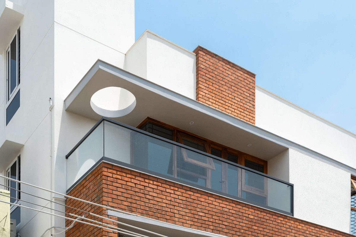North facing balcony of N House by Madras Spaces