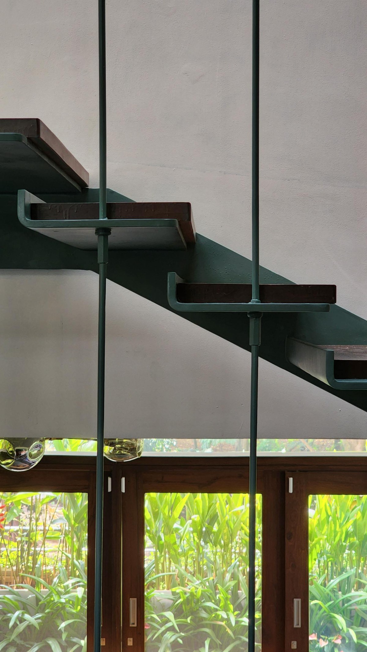 Step detail-Nairy’s residence by Funktion design