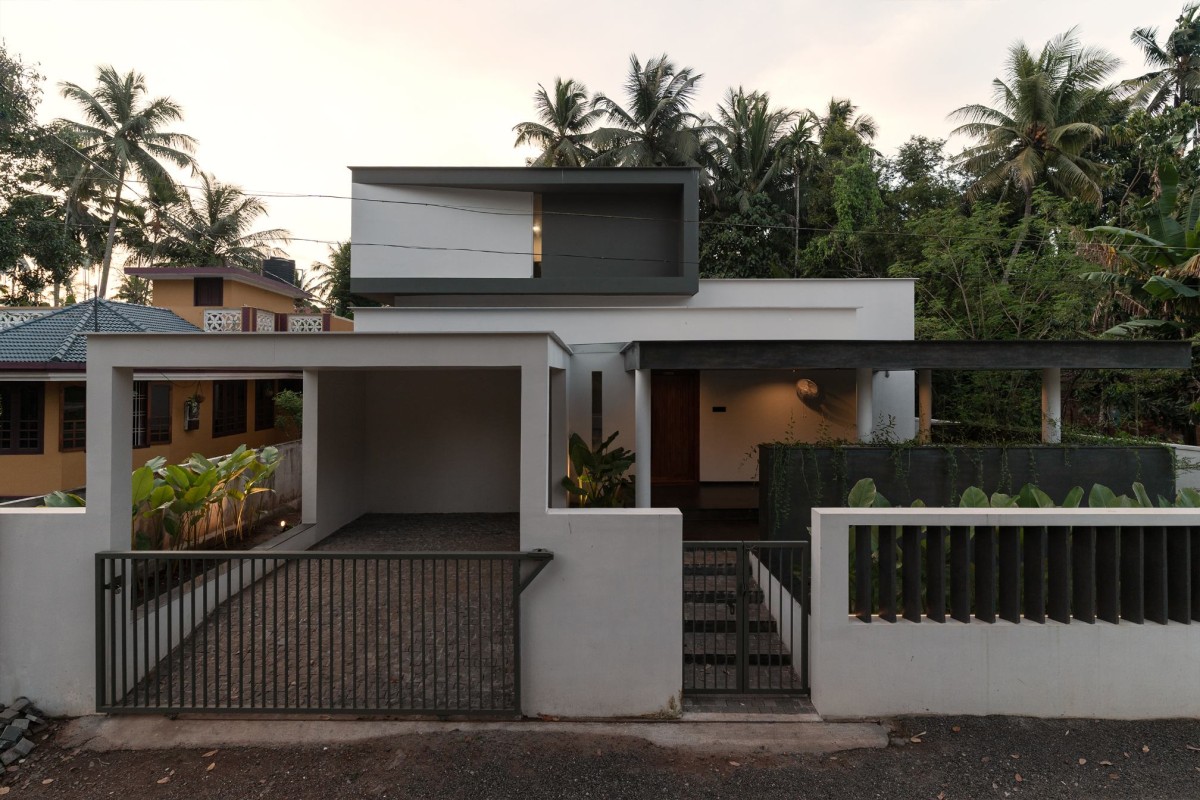 Exterior view of Framed House by i2a Architects Studio