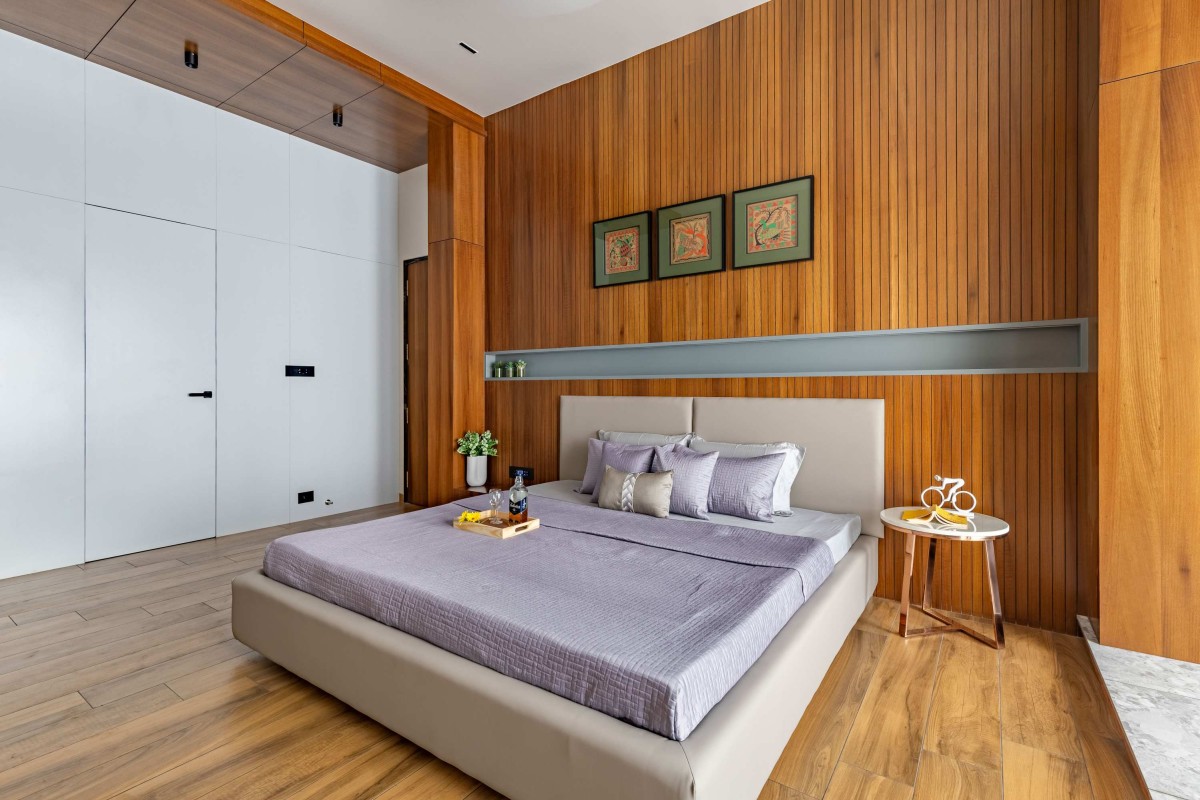 Master Bedroom of Kripa Kunj by Studio Synergy