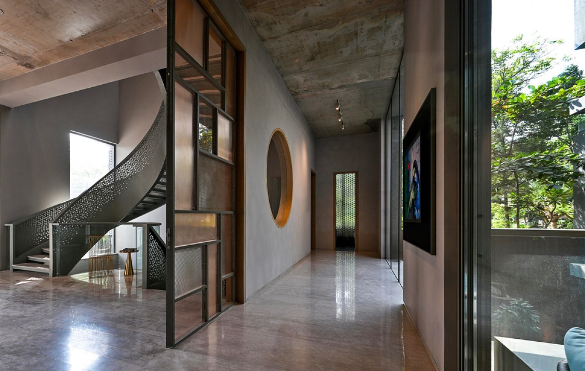 First floor passage of Zen Spaces by Sanjay Puri Architects