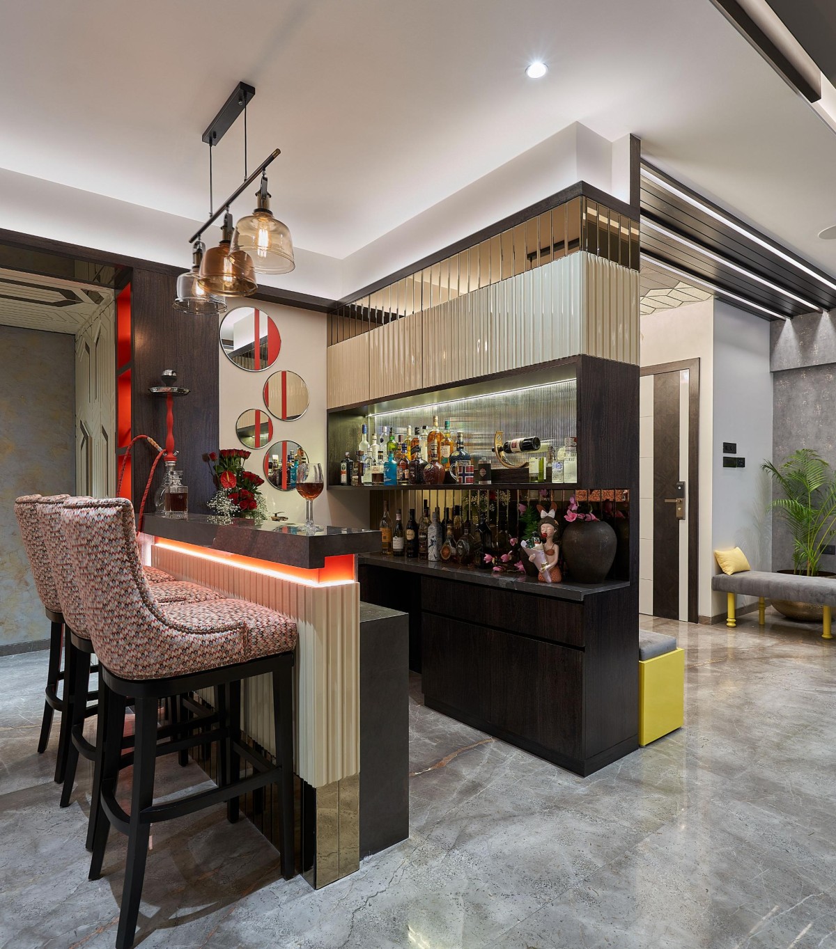 Bar area of Lake View Residence by Salankar Pashine and Associates