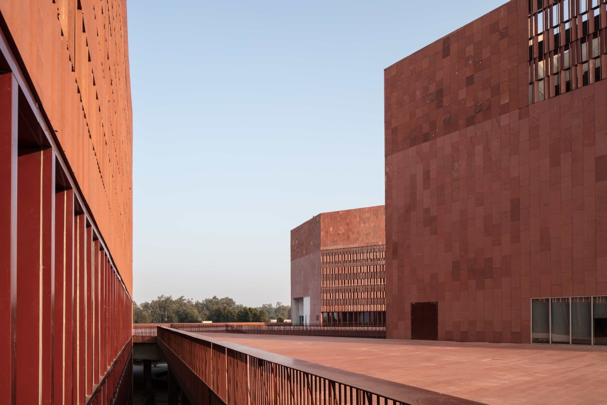 Exterior view of Thapar University by Designplus Architecture and McCullough Mulvin Architects