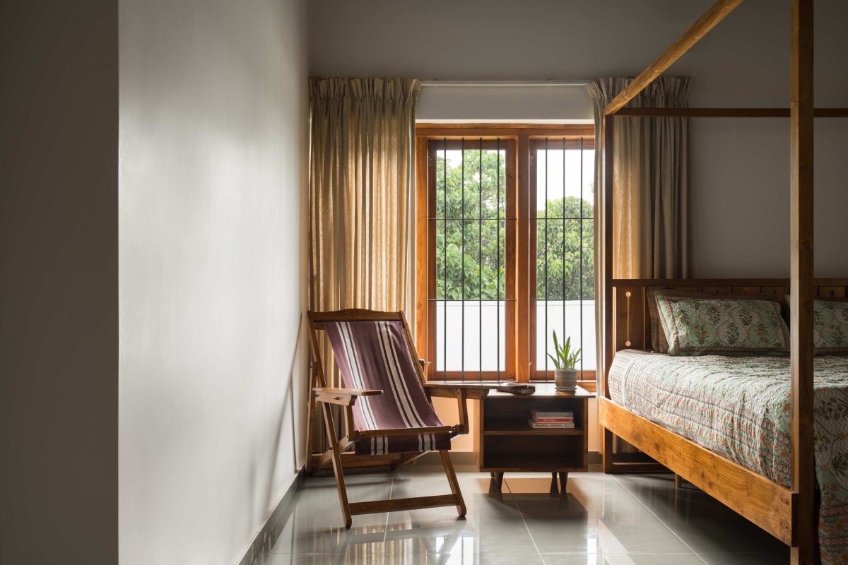 Bedroom of Zikr by Barefoot Architects