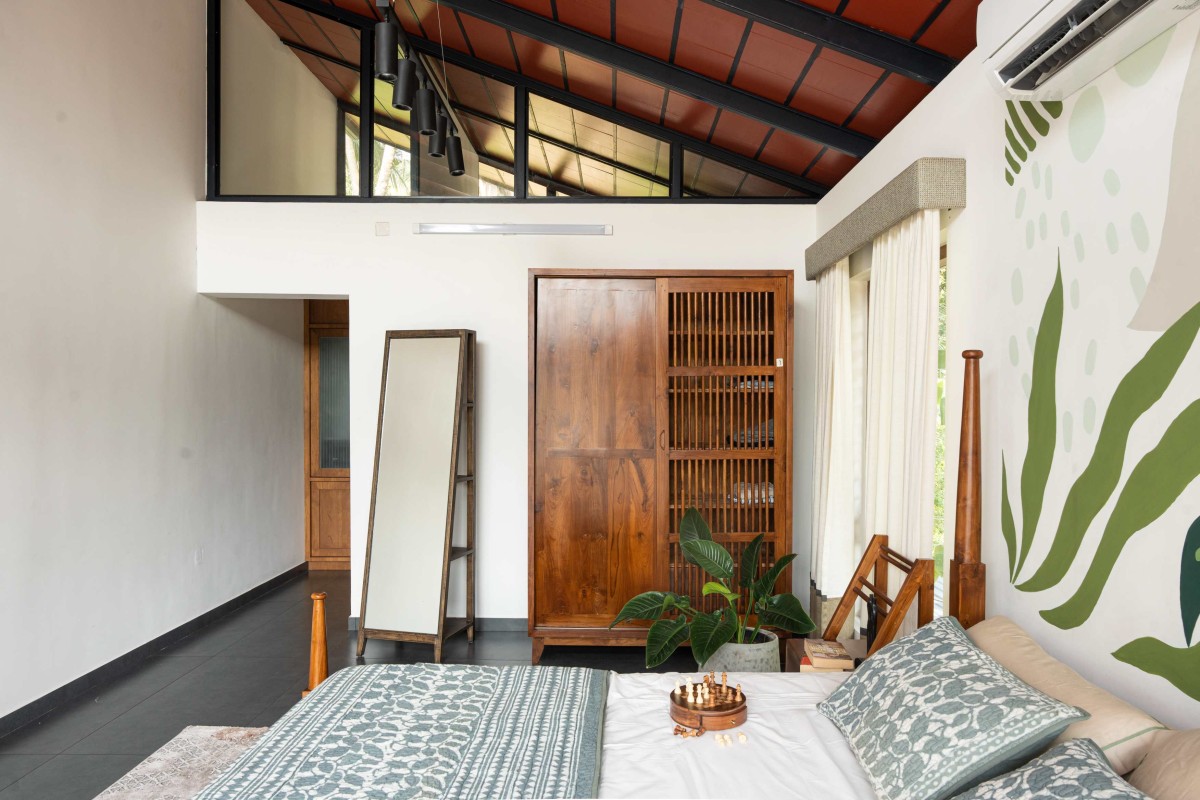 Bedroom 2 of Breen House by CLAYCOOP Architects