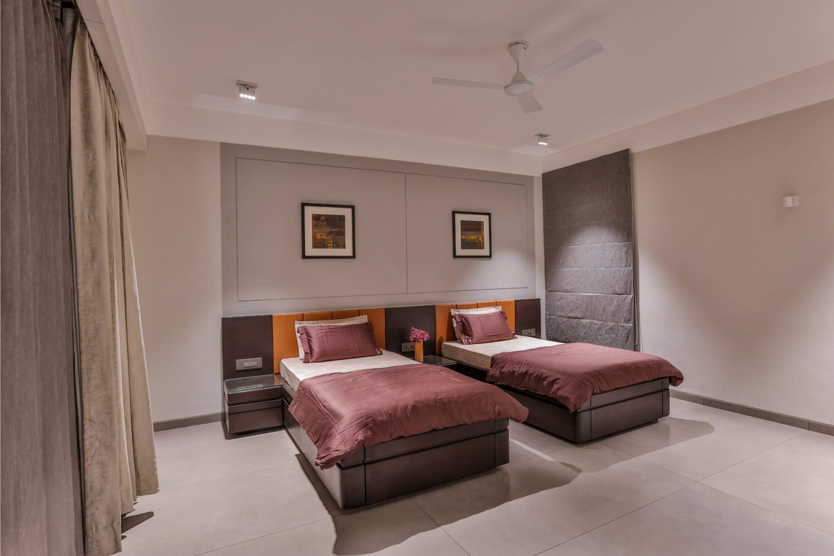 Guest bedroom of Nikunj by RKGA Consultants Pvt Ltd