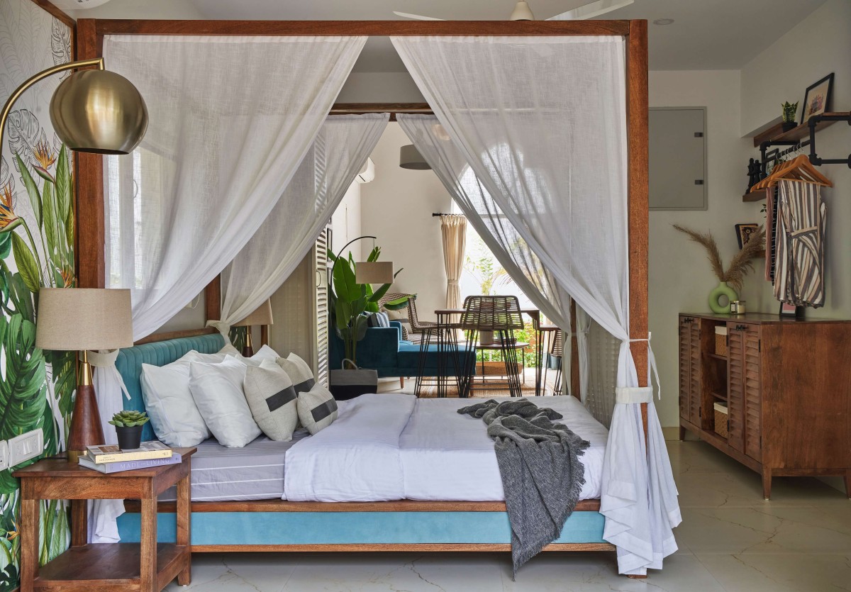 Ground floor bedroom of Tropical Paradise by Studio Tilt Architects