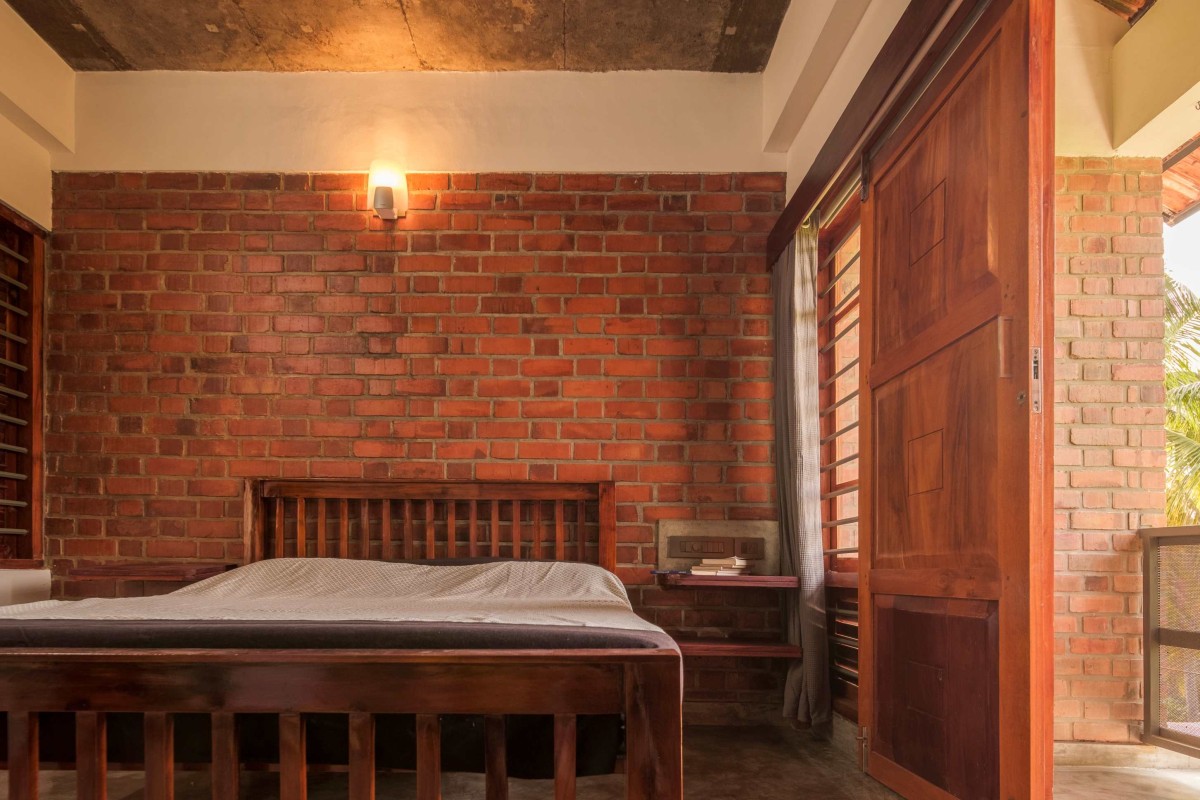 Bedroom of Idam- A house that calls back by Ishtika Design Studio