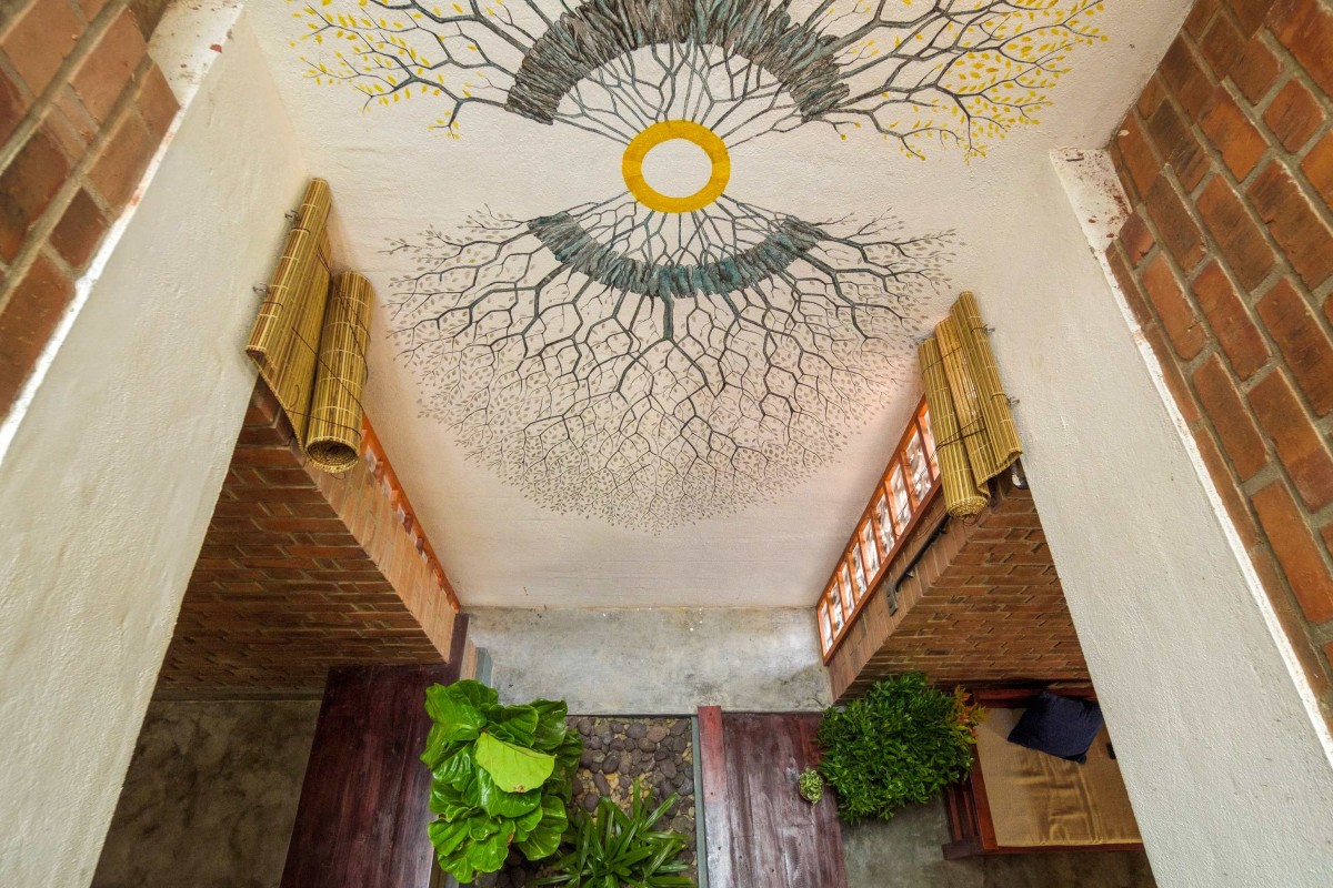 Courtyard of Idam- A house that calls back by Ishtika Design Studio