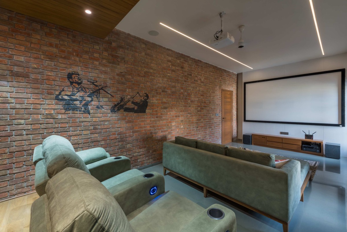 Home theatre of An Indian Abode by K.N. Associates